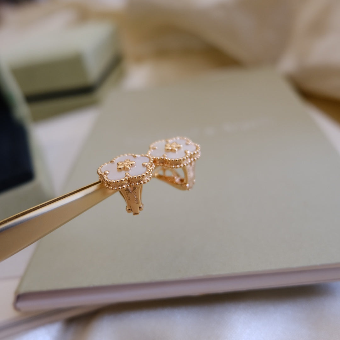 [Royal Jewelry]LUCKY PINK GOLD WHITE MOP EARRINGS
