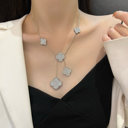 [ロイヤルジュエリー]クローバー 5モチーフ シルバーダイヤモンドネックレス