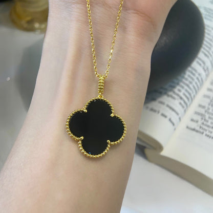 [ロイヤルジュエリー]クローバー 25MM ネックレス ゴールド オニキス