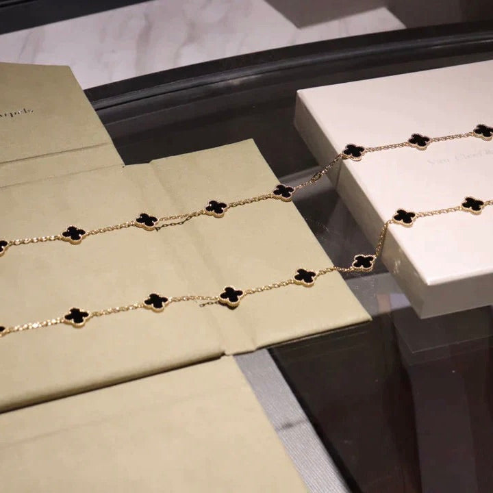 [ロイヤルジュエリー]クローバー 20 モチーフ オニキス ネックレス