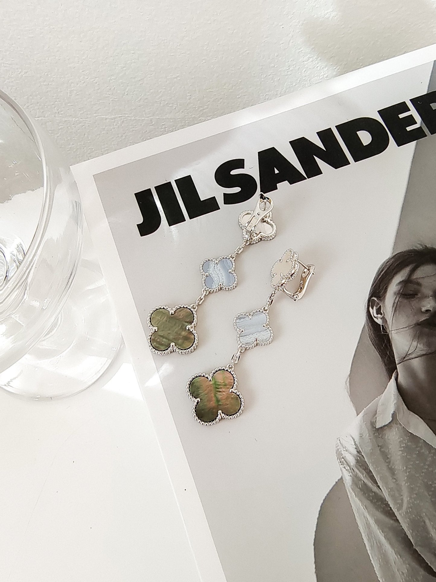 [Royal Jewelry]CLOVER 3 MOTIFS CHALCEDONY DARK MOP SILVER EARRINGS