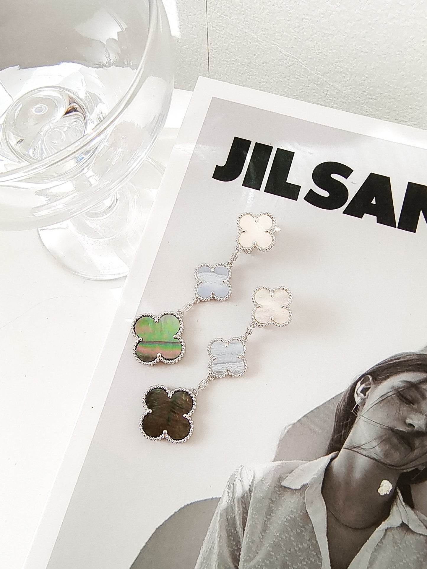 [Royal Jewelry]CLOVER 3 MOTIFS CHALCEDONY DARK MOP SILVER EARRINGS