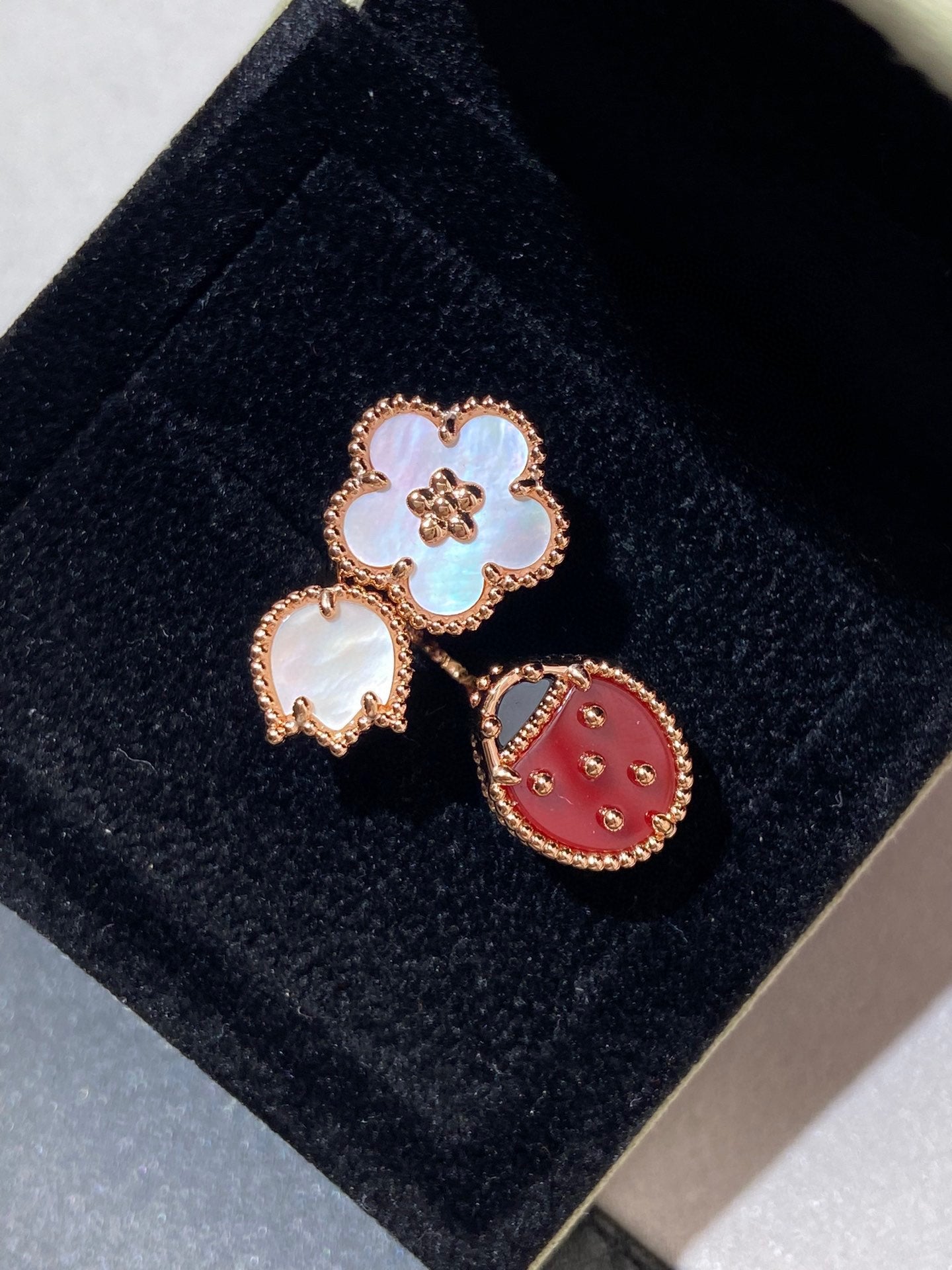[Royal Jewelry]LUCKY 3 MOTIF ROSE GOLD RING