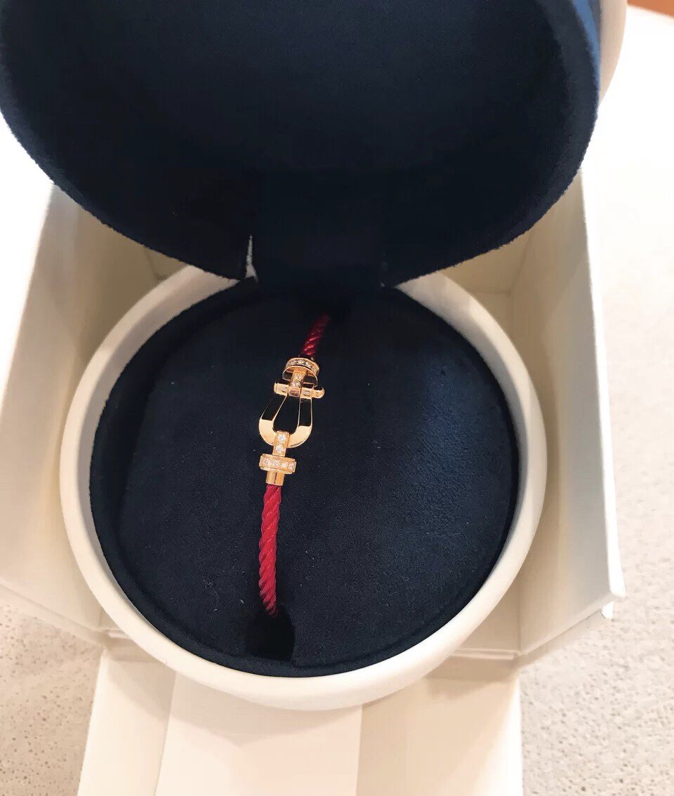 [Royal Jewelry]BRACELET FORCE 10 DEMI-PAVÉ DIAMANTS OR ROSE CORDON ROUGE GRAND ET MOYEN MODÈLE