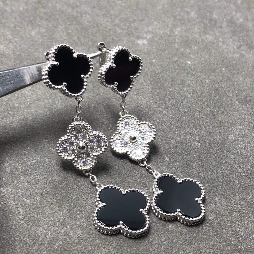 [Royal Jewelry]CLOVER 3 MOTIF DIAMOND ONYX SILVER EARRINGS