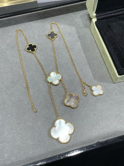 [ロイヤルジュエリー]クローバー 6モチーフ マザーオブパール オニキス ゴールド ネックレス