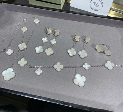 [Royal Jewelry]CLOVER 5 MOTIF WHITE MOP SILVER BRACELET