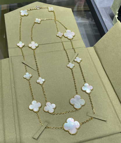 [Royal Jewelry]クローバー16モチーフホワイトマザーオブパールゴールドネックレス