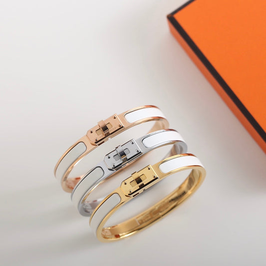 [ロイヤルジュエリー]HM ケリーホワイトブレスレット