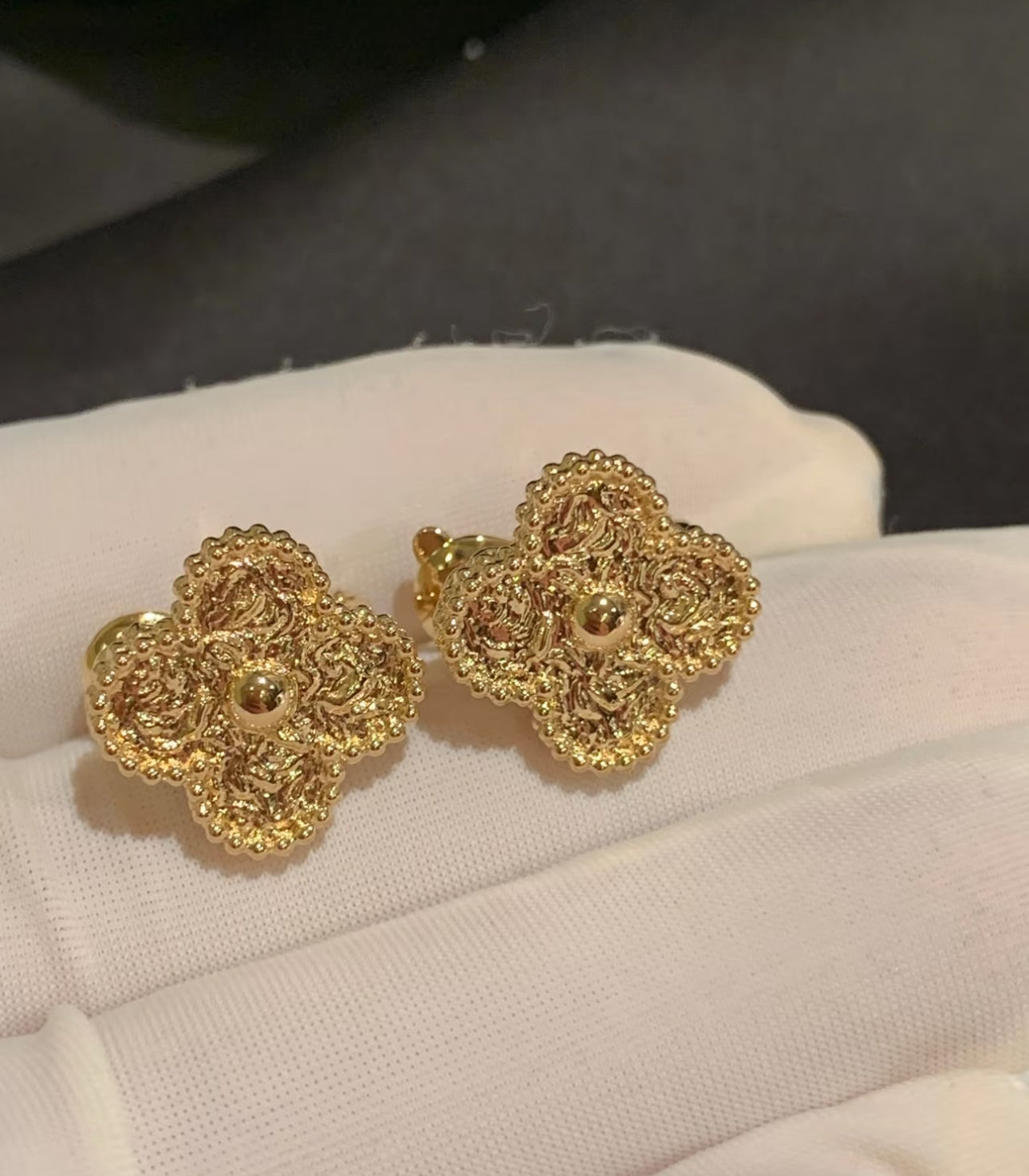 [Royal Jewelry]CLOVER MEDIUM 1 MOTIFS LAVA EARRINGS