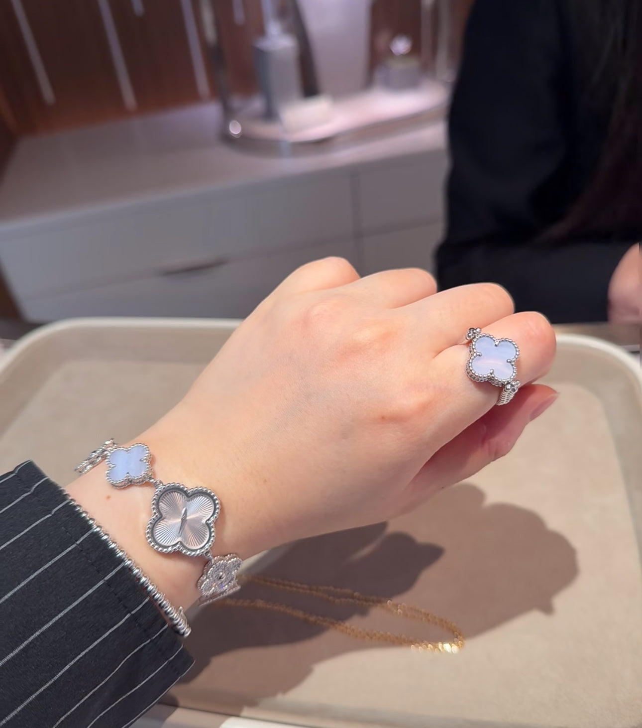 [ロイヤルジュエリー]クローバー リバーシブル パープルカルセドニーリング