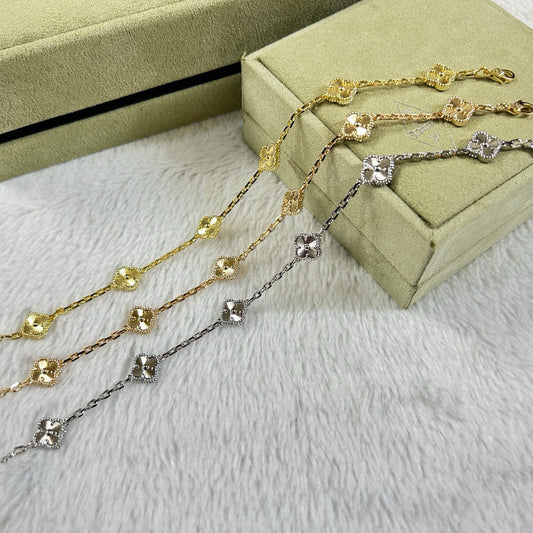 [Royal Jewelry]CLOVER 6 MOTIF DIAMOND BRACELET