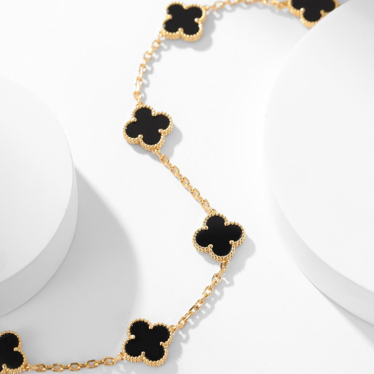 [Royal Jewelry]CLOVERS THE 10-MOTIFS ONYX NECKLACE