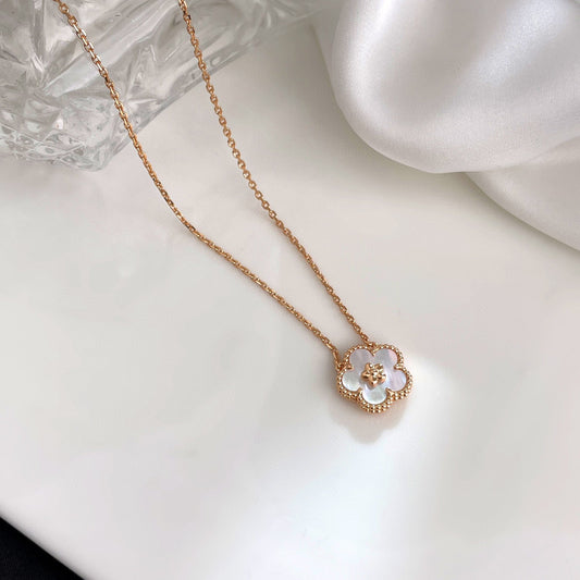 [ロイヤルジュエリー]ラッキーホワイトMOP梅の花ネックレス