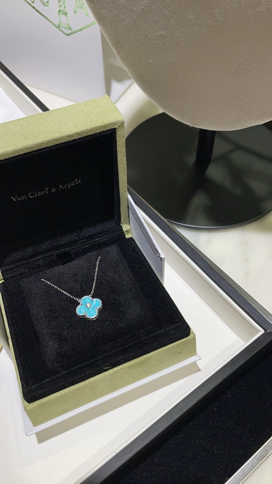 [Royal Jewelry]CLOVER 15MM DIAMOND SVRES PORCELAIN  NECKLACE SILVER