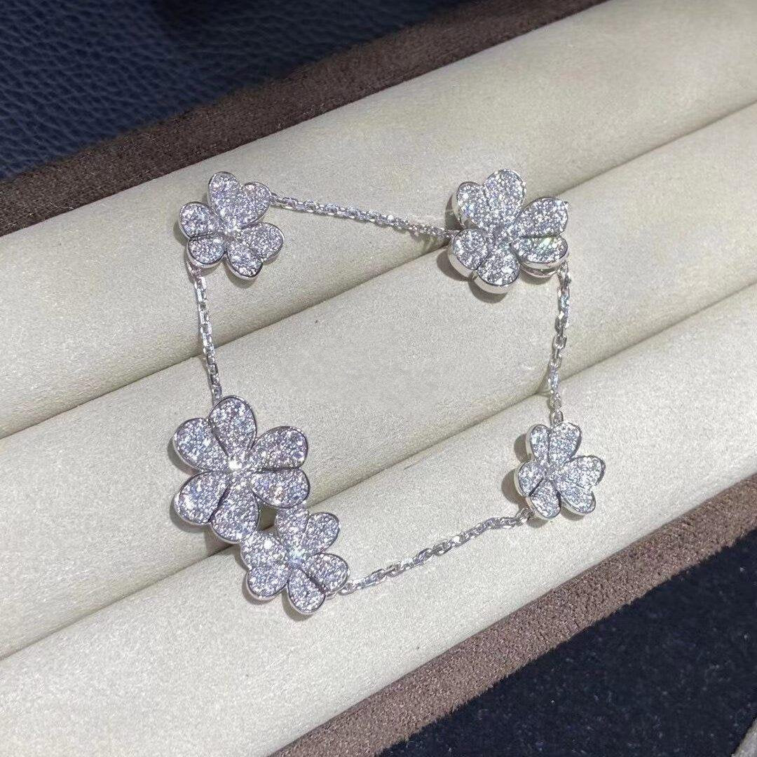 [Royal Jewelry]FRIVOLE SILVER 5 FLOWERS BRACELET