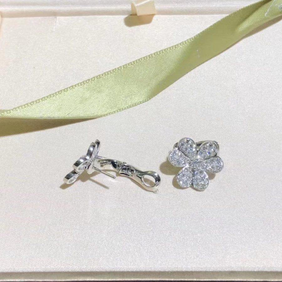 [Royal Jewelry]FRIVOLE SILVER FLOWER DIAMOND EARRINGS