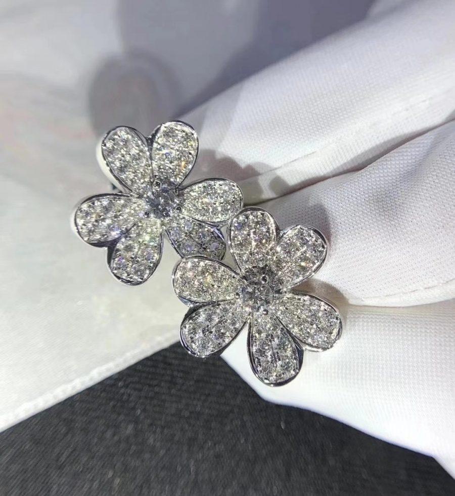 [Royal Jewelry]FRIVOLE SILVER FLOWER DIAMOND EARRINGS